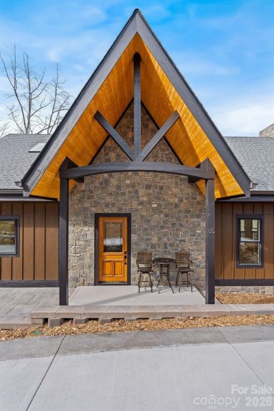 Community amenities in , Asheville (Image 45).