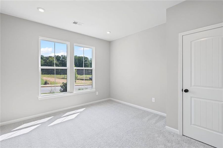 Spacious, unfurnished interior of a new home in Twin Lakes, Hoschton (Image 27).