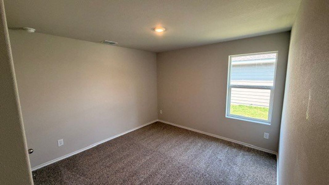 Spacious, unfurnished interior of a new home in Dry Creek, Bridgeport (Image 44).