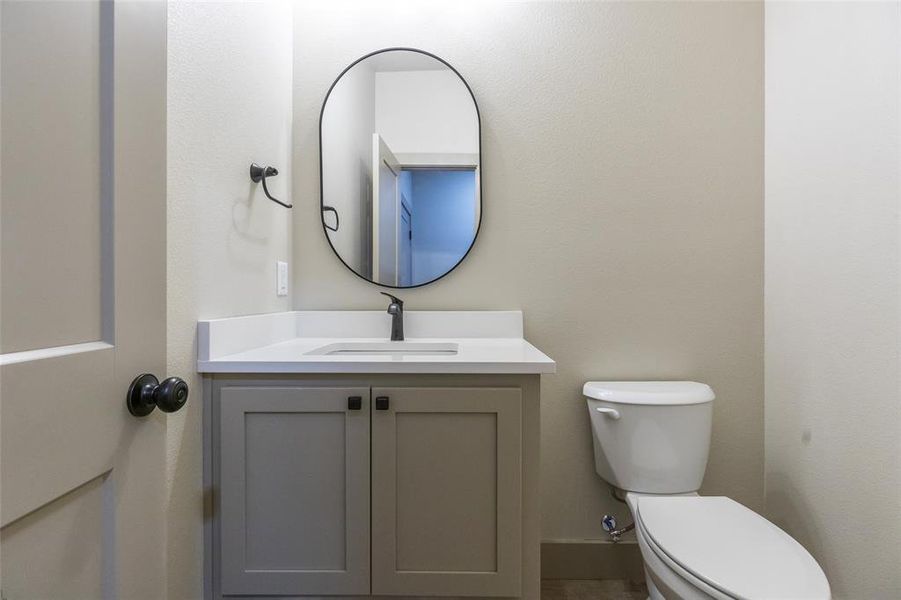 Furnished interior view inside a new home in , Abilene (Image 12).