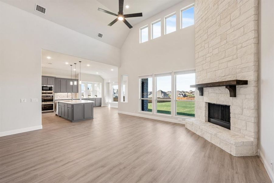Spacious, unfurnished interior of a new home in Coyote Crossing, Godley (Image 23). Spacious, unfurnished interior of a new home in Coyote Crossing, Godley (Image 23).
