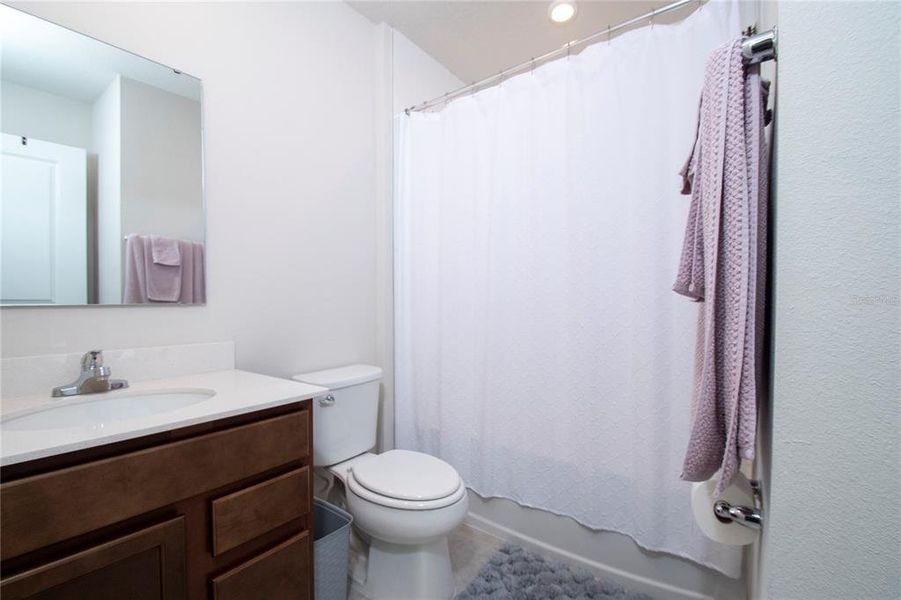 Furnished interior view inside a new home in , Bradenton (Image 21).