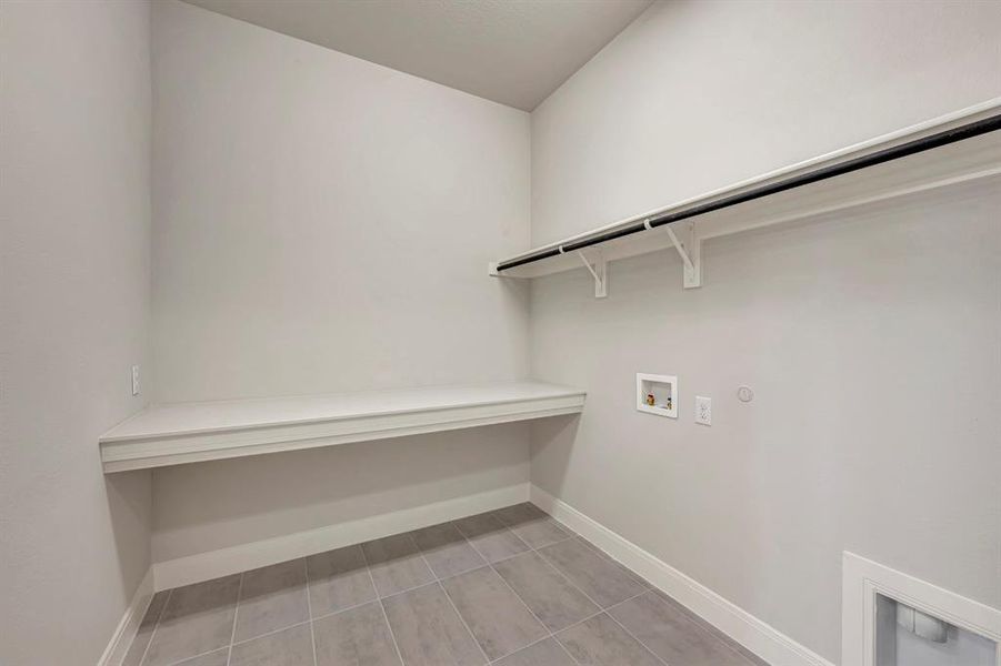 Spacious, unfurnished interior of a new home in Northshore at Lakewood Village - Garden Series, Lakewood Village (Image 14). Spacious, unfurnished interior of a new home in Northshore at Lakewood Village - Garden Series, Lakewood Village (Image 14).