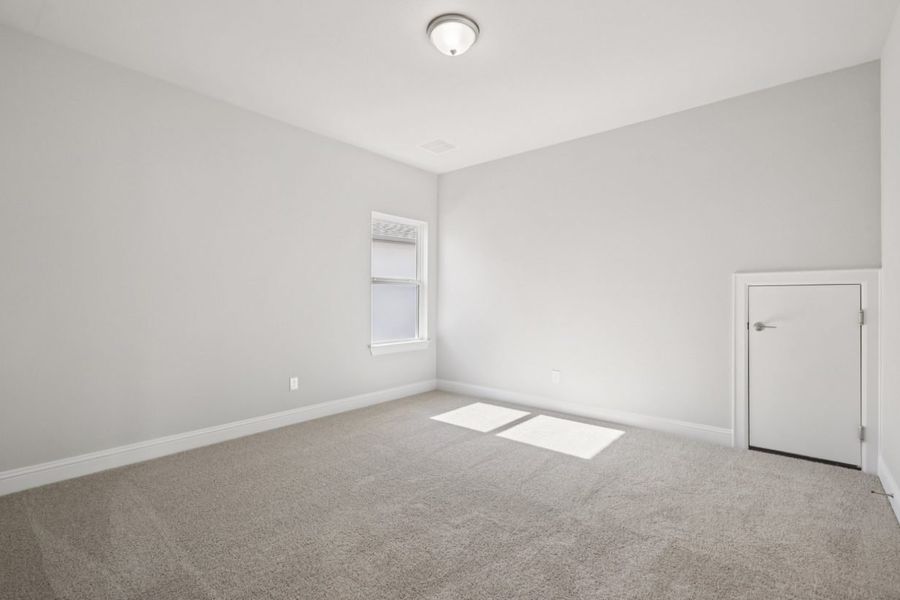 Spacious, unfurnished interior of a new home in Cross Creek, Cedar Park (Image 14).