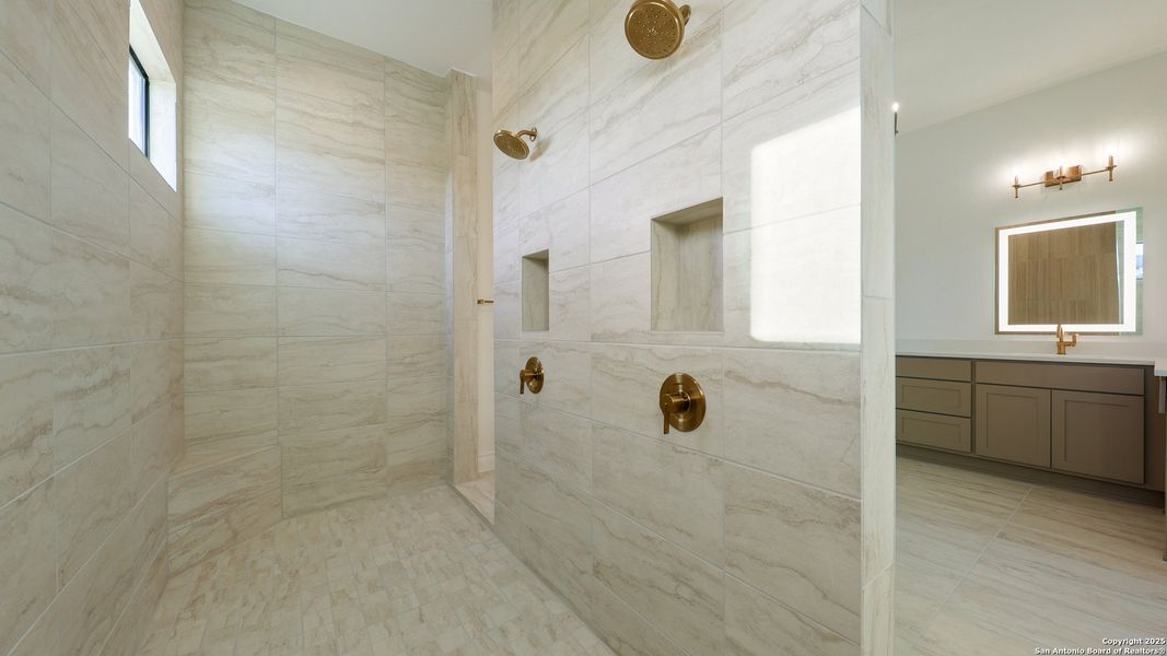 Image 36 of a home in .