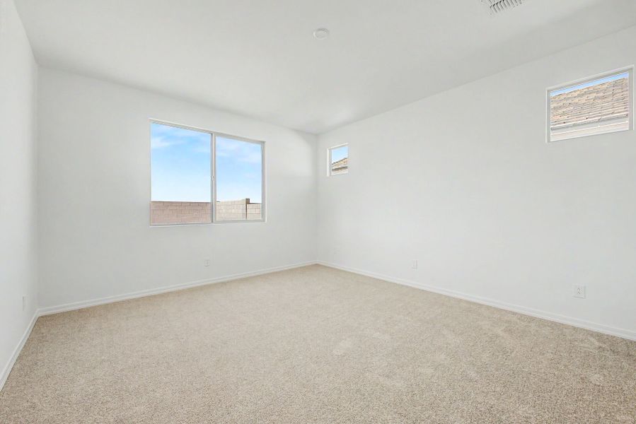 Spacious, unfurnished interior of a new home in White Tank Vistas, Waddell (Image 10). Spacious, unfurnished interior of a new home in White Tank Vistas, Waddell (Image 10).