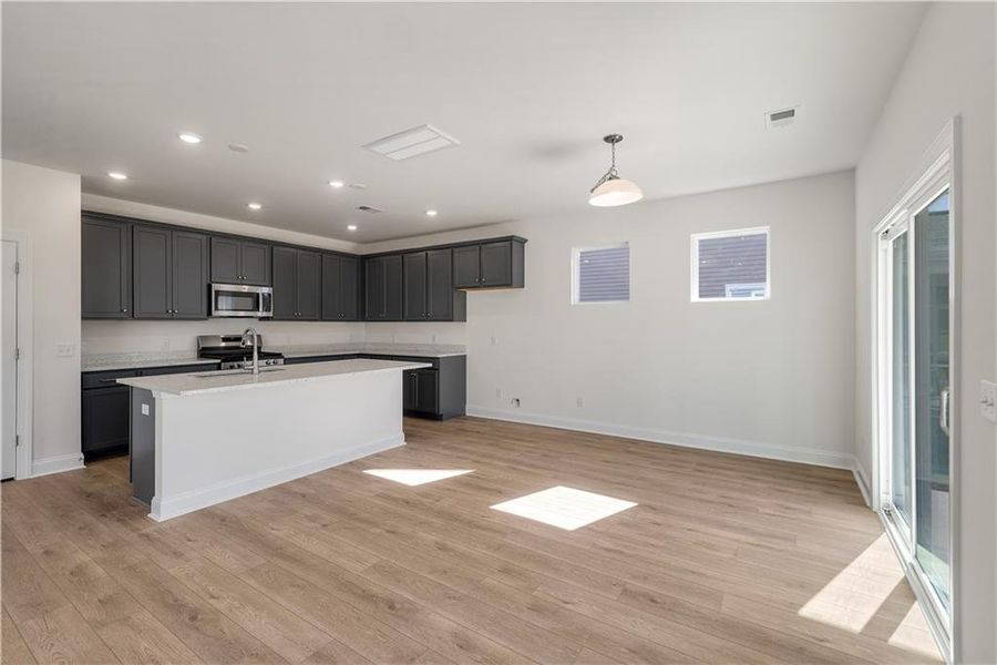 Spacious, unfurnished interior of a new home in Villas at Dawsonville, Dawsonville (Image 16).