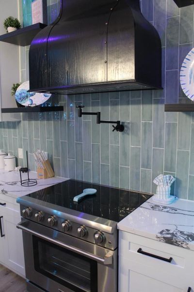 Close-up of interior finishes inside a home in , Galveston (Image 19).