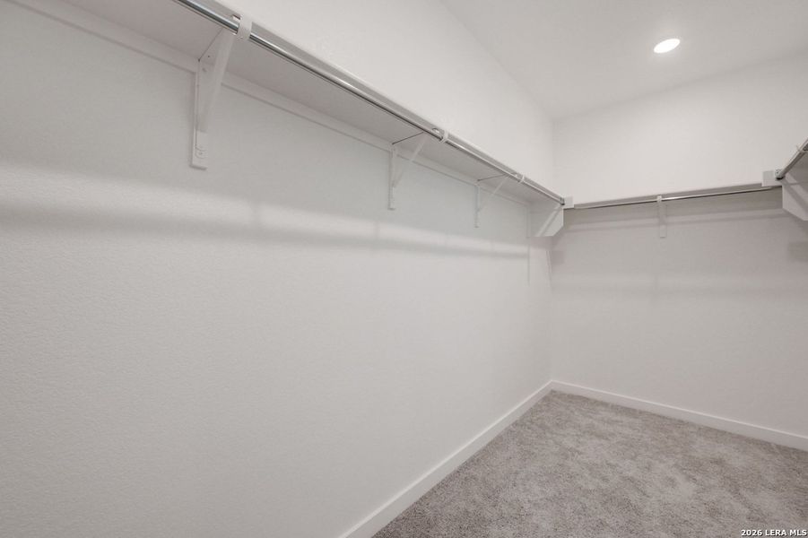 Spacious, unfurnished interior of a new home in The Crossvine, Schertz (Image 21).