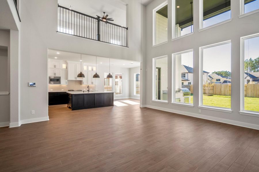 Spacious, unfurnished interior of a new home in Artavia 70′ Lots, Conroe (Image 34).