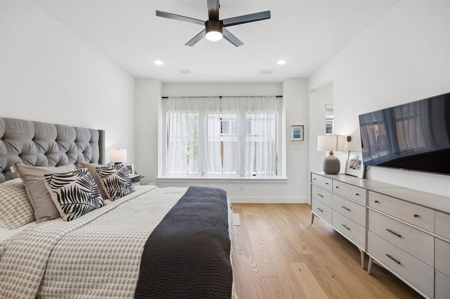 Furnished interior view inside a new home in Fields 50', Frisco (Image 11). Furnished interior view inside a new home in Fields 50', Frisco (Image 11).