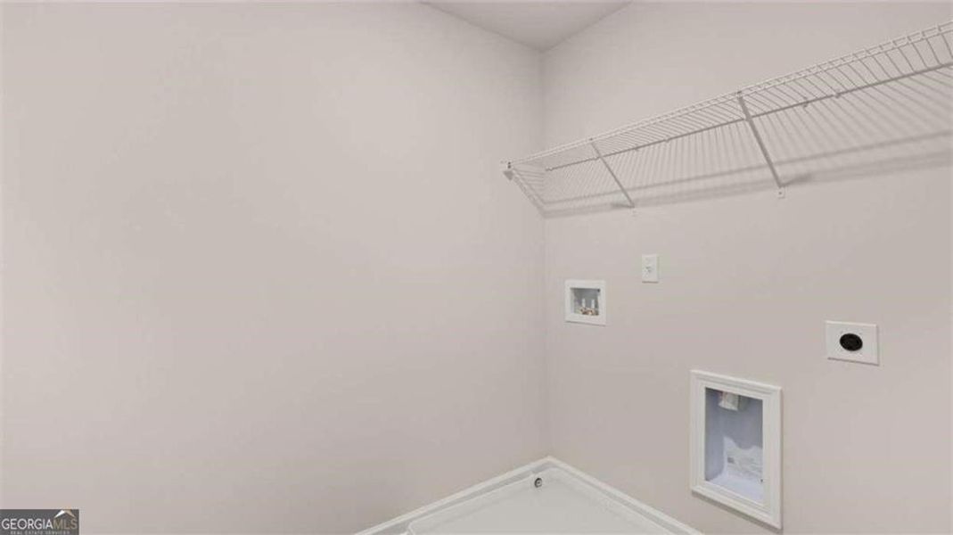 Spacious, unfurnished interior of a new home in Echo Glen, Stockbridge (Image 42).