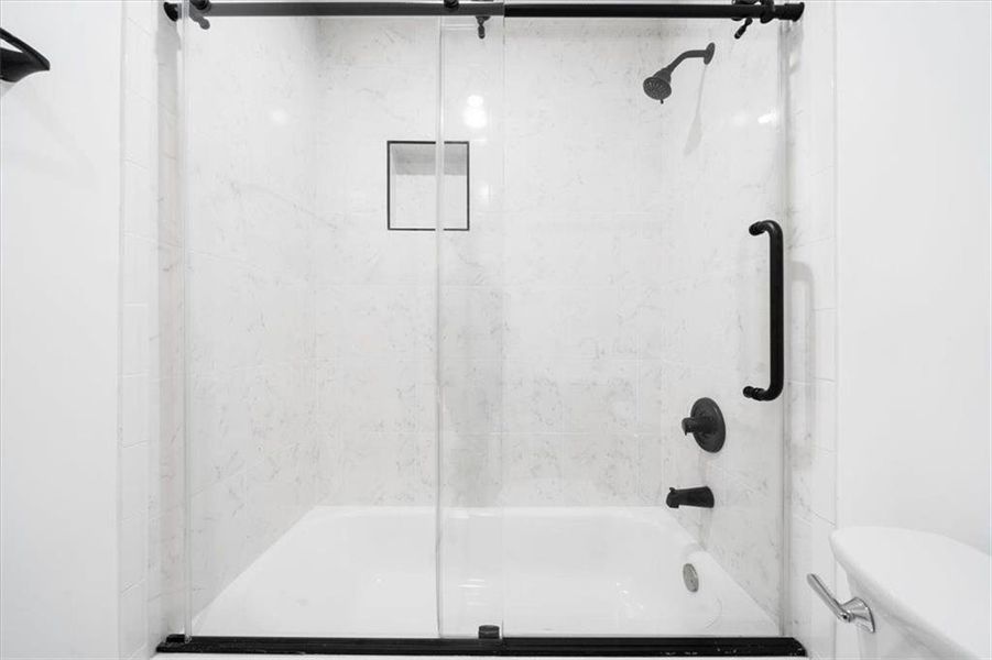 Image 32 of a home in .