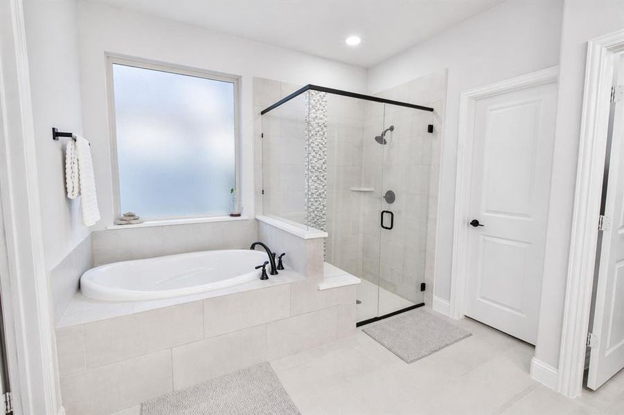 Furnished interior view inside a new home in Abe's Landing, Granbury (Image 22).