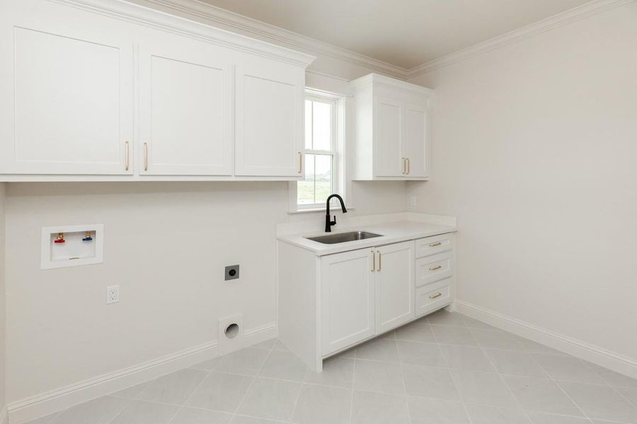 Furnished interior view inside a new home in , Beaumont (Image 4).