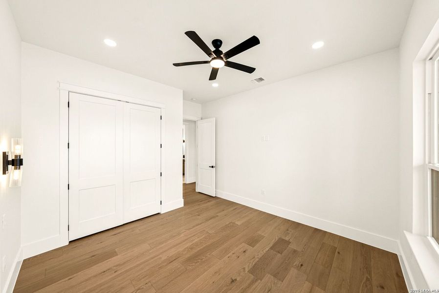 Spacious, unfurnished interior of a new home in , Bandera (Image 61). Spacious, unfurnished interior of a new home in , Bandera (Image 61).