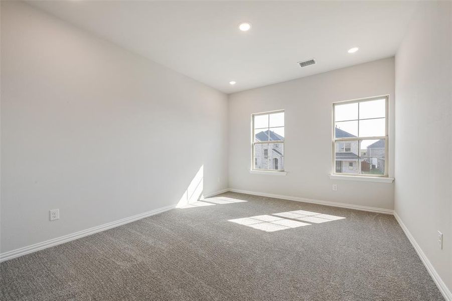 Spacious, unfurnished interior of a new home in Arbors at Legacy Hills, Celina (Image 17).