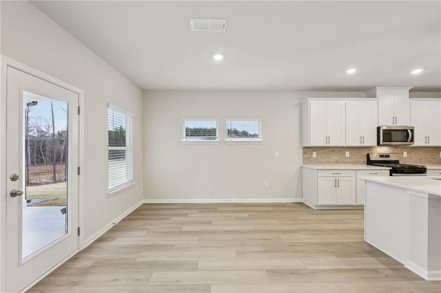 Spacious, unfurnished interior of a new home in Parkside at Grayson, Grayson (Image 21).