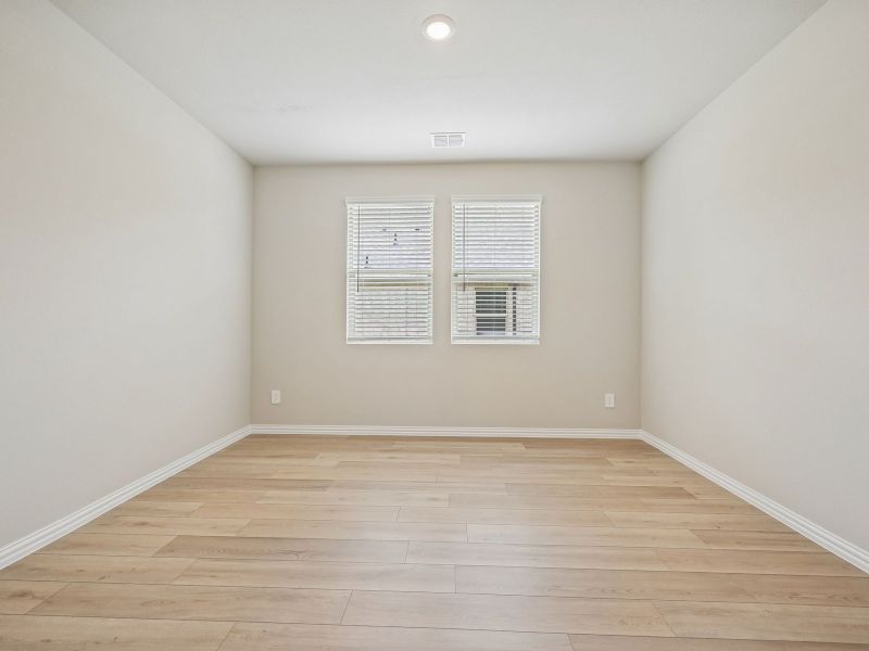 Spacious, unfurnished interior of a new home in Parks at Foster Crossing - Premier Series, Anna (Image 16).