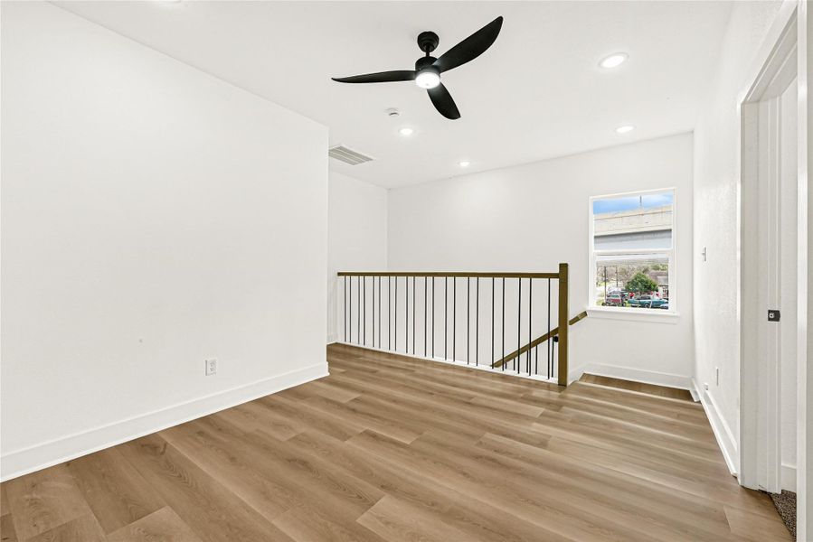 Spacious, unfurnished interior of a new home in , Houston (Image 27).