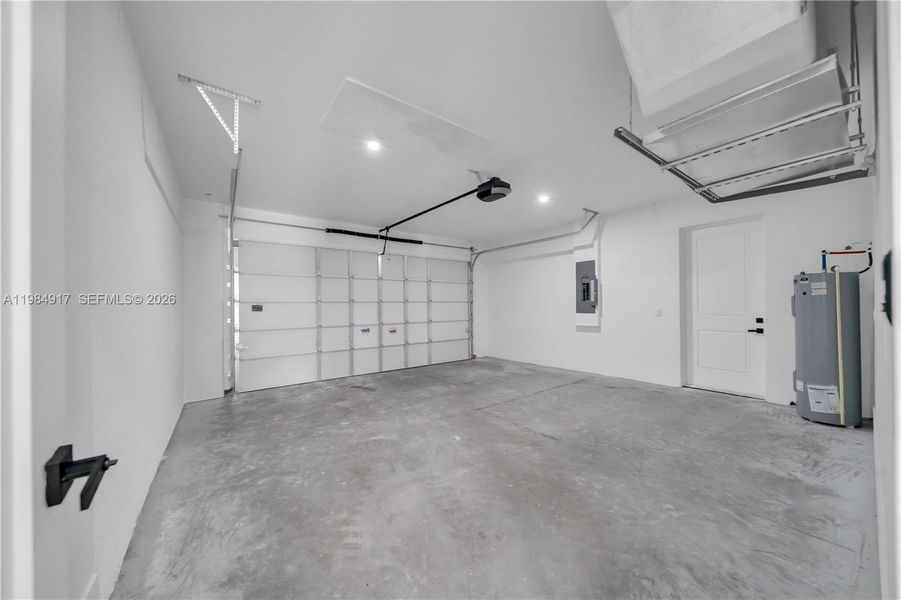 Spacious, unfurnished interior of a new home in , Lehigh Acres (Image 44). Spacious, unfurnished interior of a new home in , Lehigh Acres (Image 44).