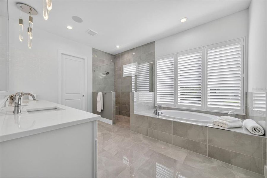 Furnished interior view inside a new home in Aqua Single Family Homes, Bradenton (Image 13).