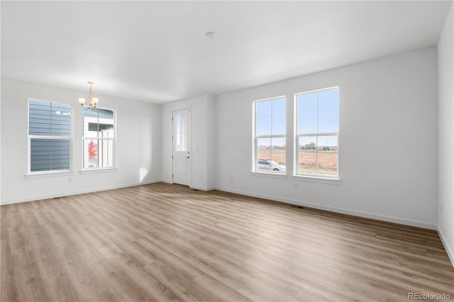 Spacious, unfurnished interior of a new home in Timnath Lakes, Timnath (Image 16).