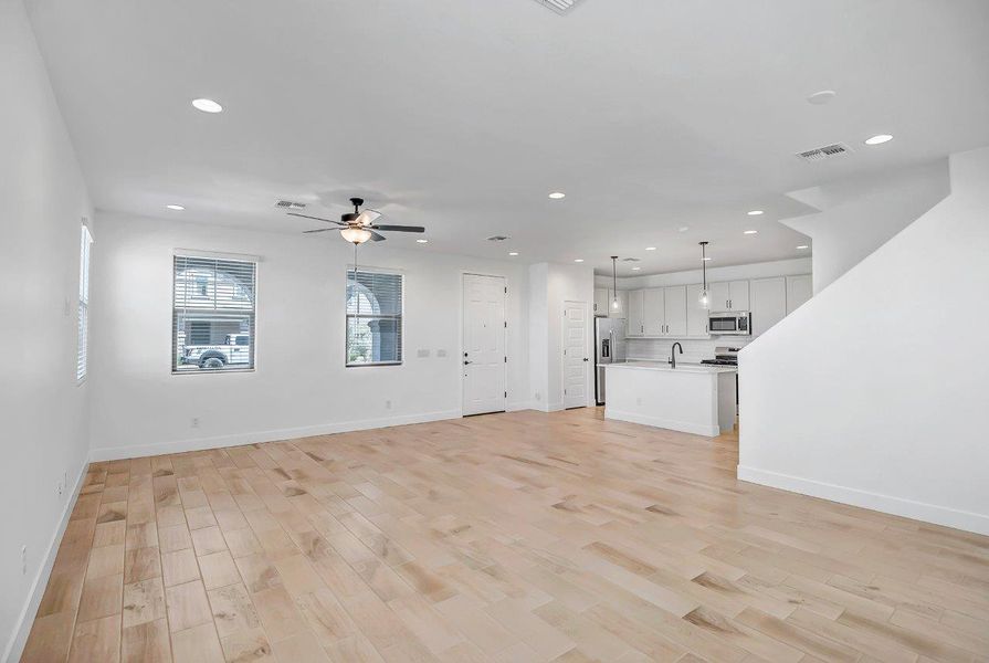 Spacious, unfurnished interior of a new home in Ironwood Villages at North Creek, Queen Creek (Image 21).