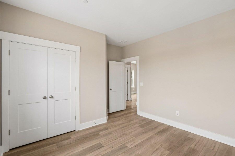 Spacious, unfurnished interior of a new home in , Charleston (Image 29).