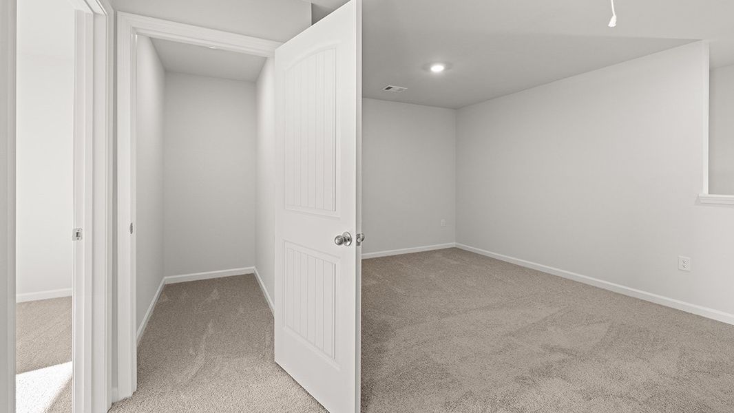 Spacious, unfurnished interior of a new home in Hughes Court, Dawsonville (Image 32). Spacious, unfurnished interior of a new home in Hughes Court, Dawsonville (Image 32).