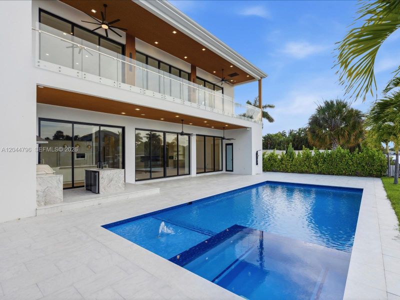 Exterior details and patio area of a home in , Pompano Beach (Image 29).