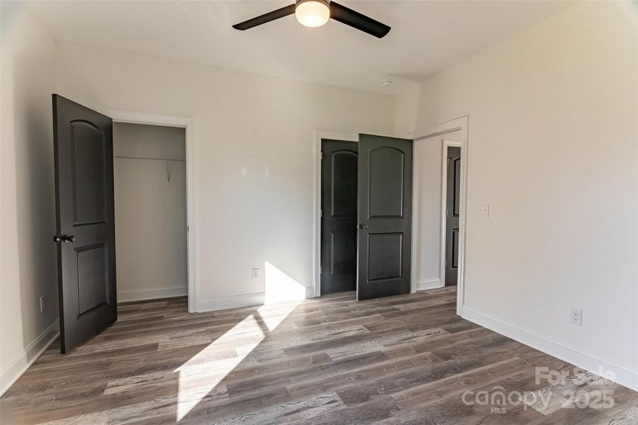 Spacious, unfurnished interior of a new home in , Shelby (Image 23).