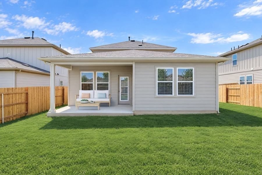 Exterior details and patio area of a home in Sunfield, Buda (Image 3).