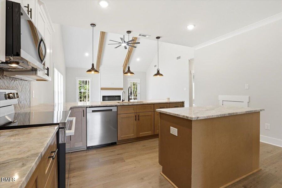 19-36 Birchtop Cir-19