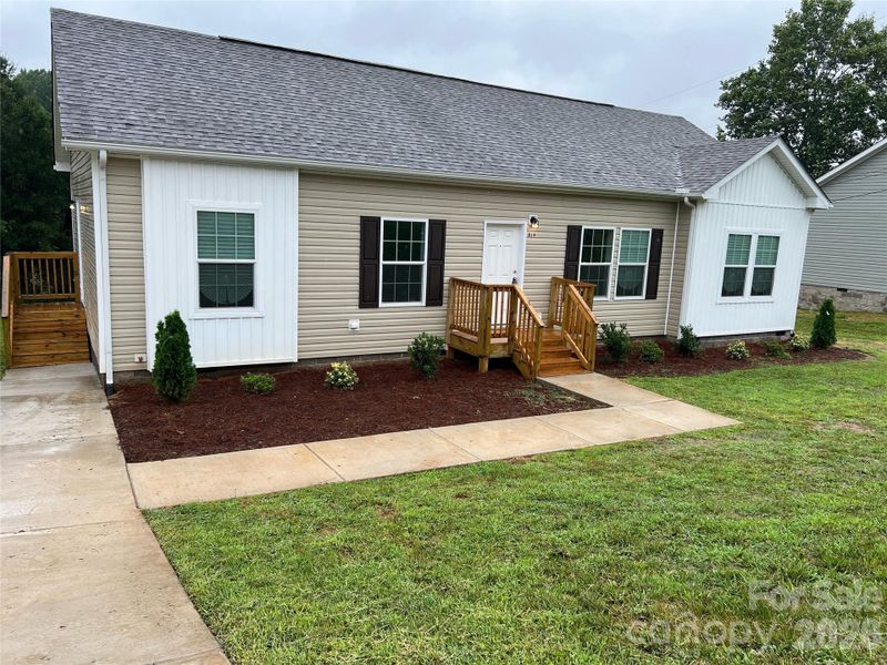 Exterior details and patio area of a home in , Statesville (Image 14).