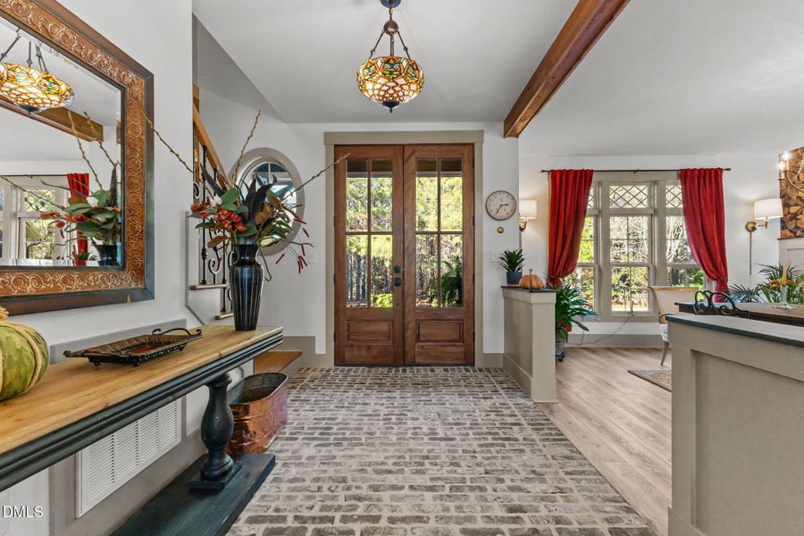 4-web-or-mls-AZ3A8380