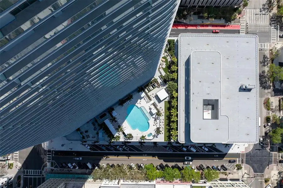 Condo located in St. Petersburg, FL showcasing its design and architecture (Image 42). Condo located in St. Petersburg, FL showcasing its design and architecture (Image 42).