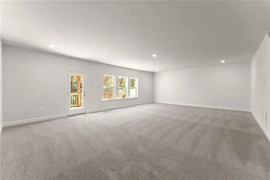 Representative unfurnished interior of a home built from the 1709 by Adams Homes in Ham Farm, La Grange (Image 34).