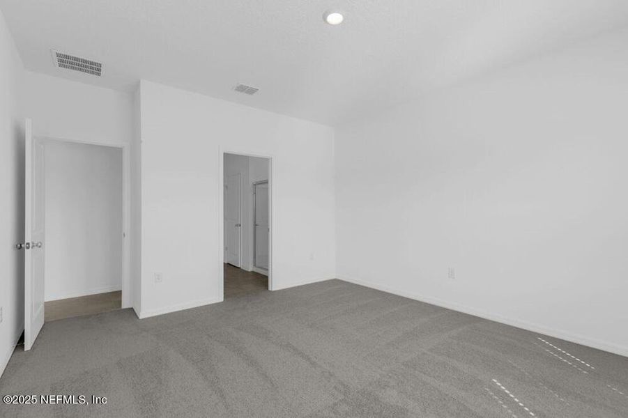 Spacious, unfurnished interior of a new home in Coopers Meadow, Jacksonville (Image 18).