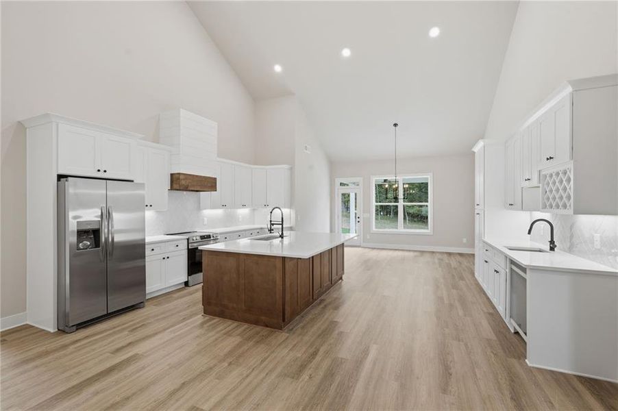 Furnished interior view inside a new home in , Gainesville (Image 7).