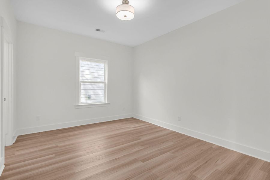 Spacious, unfurnished interior of a new home in , Charleston (Image 21).