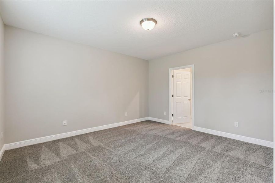 Spacious, unfurnished interior of a new home in , Daytona Beach (Image 41).