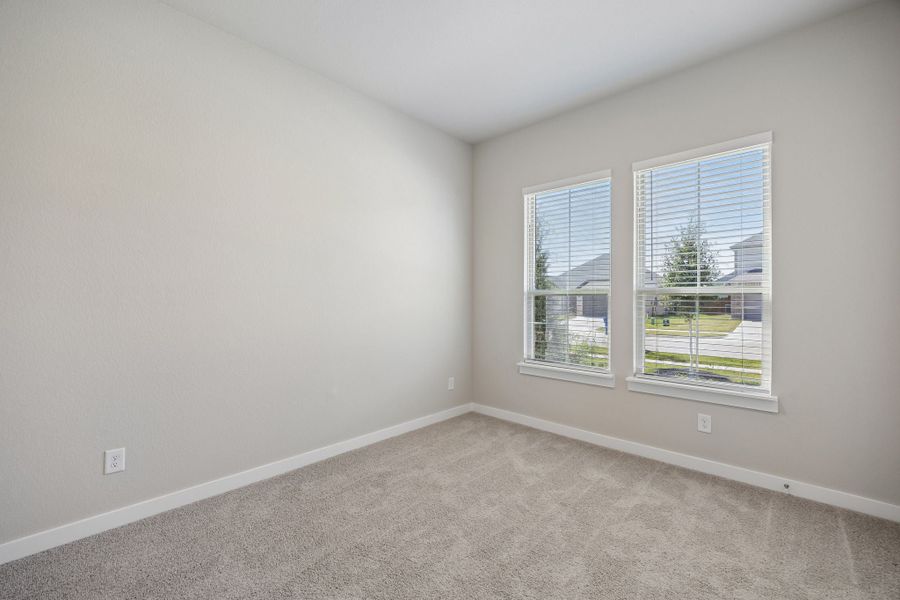 Spacious, unfurnished interior of a new home in Dove Hollow, Waxahachie (Image 37). Spacious, unfurnished interior of a new home in Dove Hollow, Waxahachie (Image 37).
