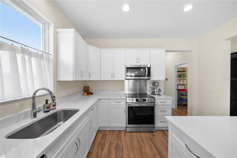 Furnished interior view inside a new home in , Ocala (Image 18).