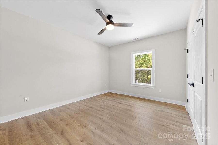 Spacious, unfurnished interior of a new home in , Blacksburg (Image 20).