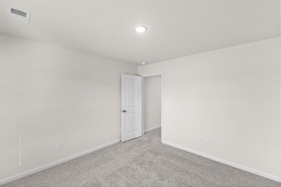 Representative unfurnished interior of a home built from the Karamea by Veranda Homes in Hitchcock Preserve 43', Aiken (Image 32).