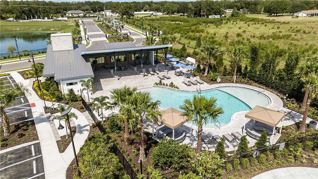 Community amenities in Windwater, Parrish (Image 9).