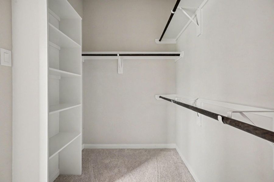 Spacious, unfurnished interior of a new home in Little River Ranch, Bay City (Image 25).