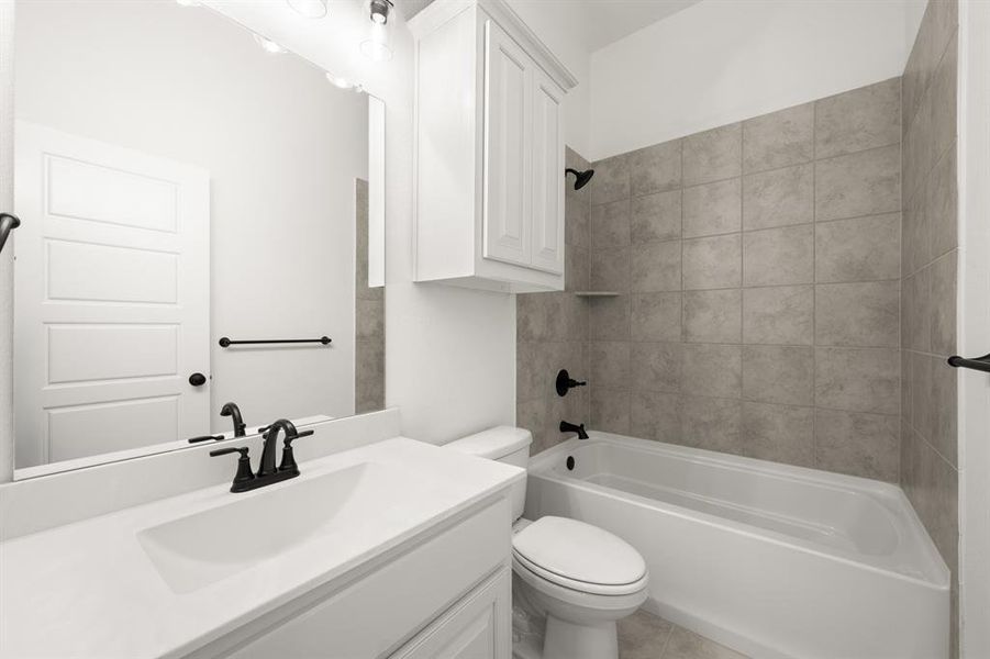 1009 Stonehaven- Bathroom-1