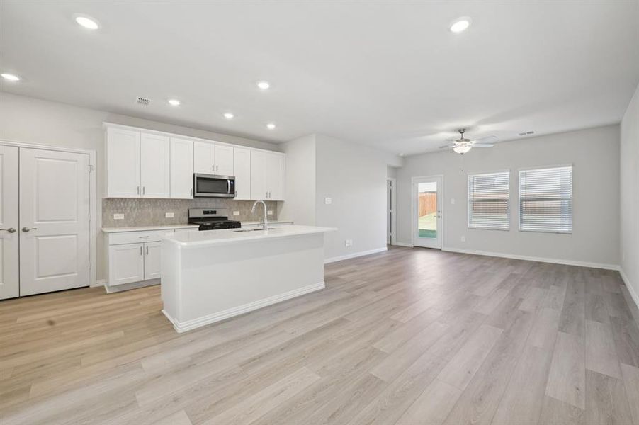 Photo is not of the actual home, but is an inspirational photo of builder’s model home and may depict options, furnishings, and/or decorator features that are not included.